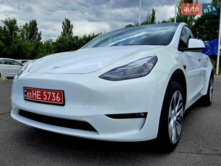 Тесла Model Y 2024 в Днепре (Днепропетровске) на Automoto.ua Белый Тесла Model Y, объемом двигателя 0 л и пробегом 12 тыс. км за 30500 $, фото 1 на Automoto.ua
