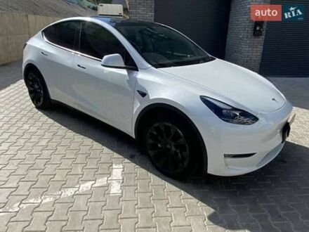Белый Тесла Model Y, объемом двигателя 0 л и пробегом 80 тыс. км за 23000 $, фото 1 на Automoto.ua
