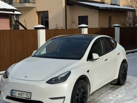 Белый Тесла Model Y, объемом двигателя 0 л и пробегом 3 тыс. км за 27000 $, фото 1 на Automoto.ua