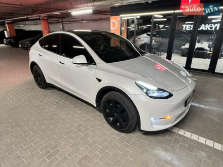 Белый Тесла Model Y, объемом двигателя 0 л и пробегом 32 тыс. км за 29500 $, фото 1 на Automoto.ua