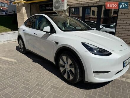 Белый Тесла Model Y, объемом двигателя 0 л и пробегом 60 тыс. км за 28500 $, фото 1 на Automoto.ua