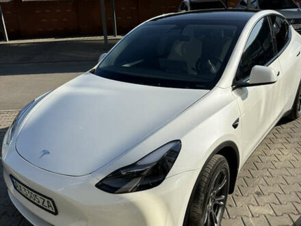 Тесла Model Y 2024 в Харькове на Automoto.ua Белый Тесла Model Y, объемом двигателя 0 л и пробегом 5 тыс. км за 30100 $, фото 1 на Automoto.ua