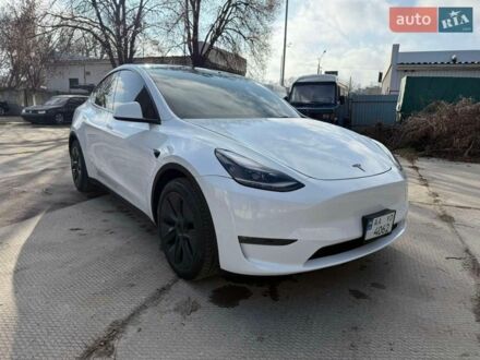 Білий Тесла Model Y, об'ємом двигуна 0 л та пробігом 16 тис. км за 29999 $, фото 1 на Automoto.ua