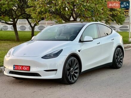 Белый Тесла Model Y, объемом двигателя 0 л и пробегом 63 тыс. км за 34900 $, фото 1 на Automoto.ua