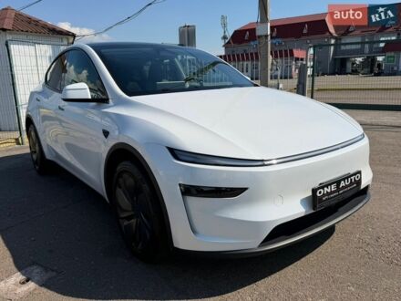 Білий Тесла Model Y, об'ємом двигуна 0 л та пробігом 4 тис. км за 49990 $, фото 1 на Automoto.ua