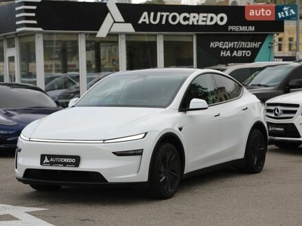 Белый Тесла Model Y, объемом двигателя 0 л и пробегом 1 тыс. км за 46000 $, фото 1 на Automoto.ua