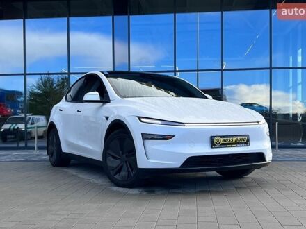 Белый Тесла Model Y, объемом двигателя 0 л и пробегом 7 тыс. км за 43500 $, фото 1 на Automoto.ua
