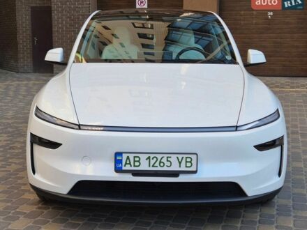 Білий Тесла Model Y, об'ємом двигуна 0 л та пробігом 4 тис. км за 52800 $, фото 1 на Automoto.ua