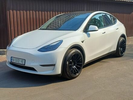 Білий Тесла Model Y, об'ємом двигуна 0 л та пробігом 4 тис. км за 27500 $, фото 1 на Automoto.ua
