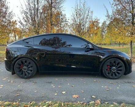 Черный Тесла Model Y, объемом двигателя 0 л и пробегом 46 тыс. км за 28000 $, фото 2 на Automoto.ua