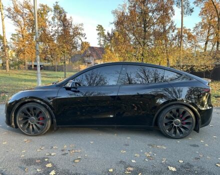 Черный Тесла Model Y, объемом двигателя 0 л и пробегом 46 тыс. км за 28000 $, фото 3 на Automoto.ua