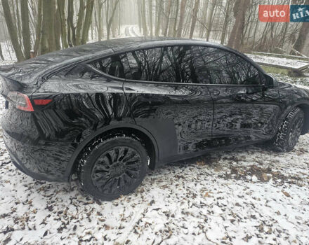 Черный Тесла Model Y, объемом двигателя 0 л и пробегом 90 тыс. км за 22900 $, фото 3 на Automoto.ua
