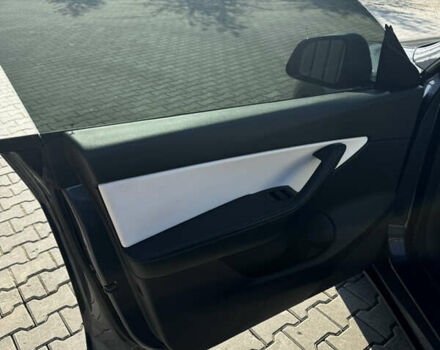 Черный Тесла Model Y, объемом двигателя 0 л и пробегом 90 тыс. км за 25000 $, фото 16 на Automoto.ua