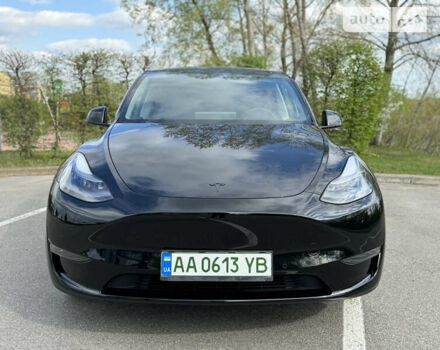 Черный Тесла Model Y, объемом двигателя 0 л и пробегом 27 тыс. км за 27900 $, фото 10 на Automoto.ua