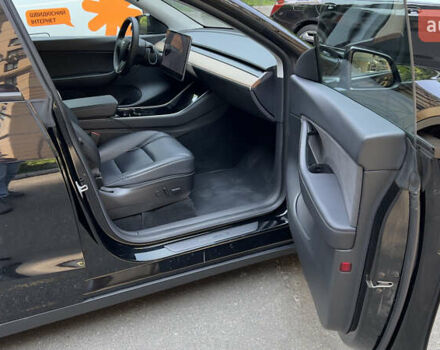 Черный Тесла Model Y, объемом двигателя 0 л и пробегом 103 тыс. км за 23000 $, фото 12 на Automoto.ua