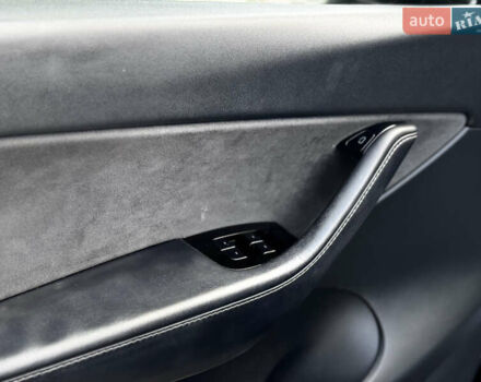 Черный Тесла Model Y, объемом двигателя 0 л и пробегом 173 тыс. км за 22700 $, фото 19 на Automoto.ua