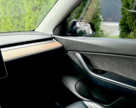 Черный Тесла Model Y, объемом двигателя 0 л и пробегом 158 тыс. км за 22860 $, фото 11 на Automoto.ua