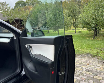 Тесла Model Y 2020 в Тернополе на Automoto.ua Черный Тесла Model Y, объемом двигателя 0 л и пробегом 100 тыс. км за 23499 $, фото 15 на Automoto.ua