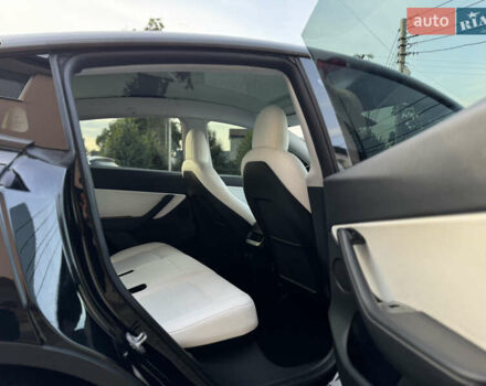 Тесла Model Y 2020 в Луцке на Automoto.ua Черный Тесла Model Y, объемом двигателя 0 л и пробегом 149 тыс. км за 20700 $, фото 29 на Automoto.ua