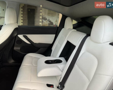 Черный Тесла Model Y, объемом двигателя 0 л и пробегом 149 тыс. км за 20600 $, фото 43 на Automoto.ua