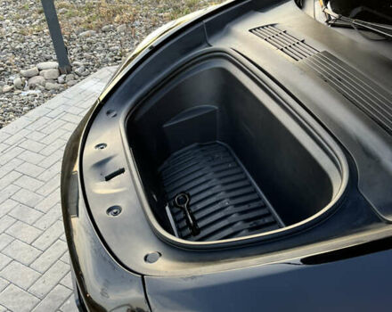 Черный Тесла Model Y, объемом двигателя 0 л и пробегом 90 тыс. км за 22500 $, фото 10 на Automoto.ua