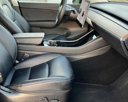 Черный Тесла Model Y, объемом двигателя 0 л и пробегом 90 тыс. км за 22500 $, фото 18 на Automoto.ua
