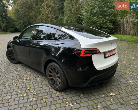 Черный Тесла Model Y, объемом двигателя 0 л и пробегом 140 тыс. км за 18000 $, фото 2 на Automoto.ua