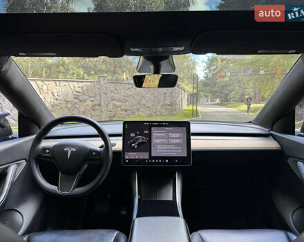 Черный Тесла Model Y, объемом двигателя 0 л и пробегом 143 тыс. км за 22900 $, фото 19 на Automoto.ua