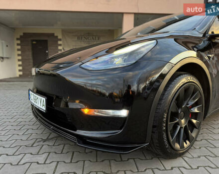 Черный Тесла Model Y, объемом двигателя 0 л и пробегом 149 тыс. км за 20600 $, фото 6 на Automoto.ua