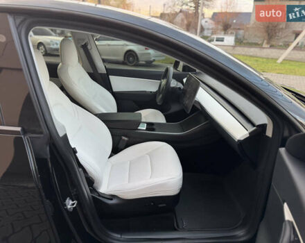 Черный Тесла Model Y, объемом двигателя 0 л и пробегом 149 тыс. км за 20600 $, фото 35 на Automoto.ua