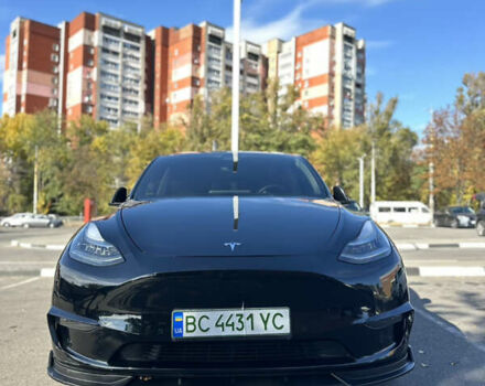 Тесла Model Y 2020 в Днепре (Днепропетровске) на Automoto.ua Черный Тесла Model Y, объемом двигателя 0 л и пробегом 81 тыс. км за 23800 $, фото 2 на Automoto.ua