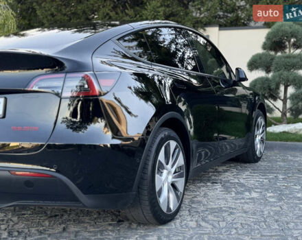 Черный Тесла Model Y, объемом двигателя 0 л и пробегом 113 тыс. км за 21999 $, фото 25 на Automoto.ua
