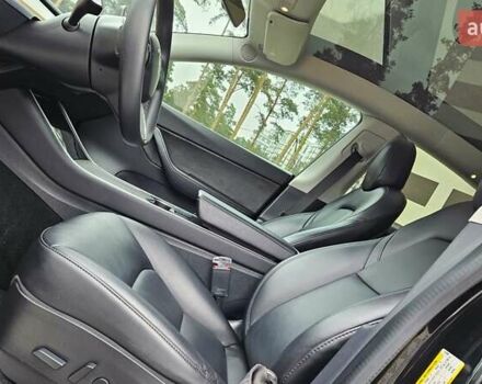 Черный Тесла Model Y, объемом двигателя 0 л и пробегом 136 тыс. км за 23990 $, фото 24 на Automoto.ua