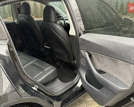 Черный Тесла Model Y, объемом двигателя 0 л и пробегом 169 тыс. км за 21900 $, фото 26 на Automoto.ua