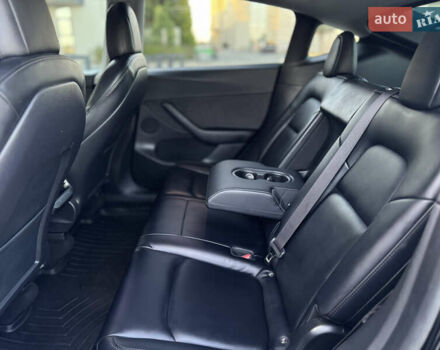 Черный Тесла Model Y, объемом двигателя 0 л и пробегом 113 тыс. км за 21999 $, фото 69 на Automoto.ua