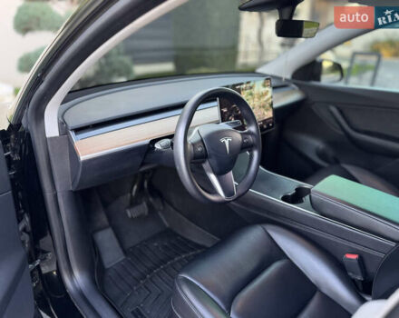 Черный Тесла Model Y, объемом двигателя 0 л и пробегом 113 тыс. км за 21999 $, фото 48 на Automoto.ua