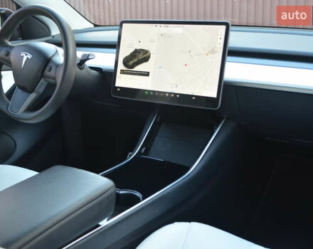 Черный Тесла Model Y, объемом двигателя 0 л и пробегом 77 тыс. км за 21900 $, фото 17 на Automoto.ua
