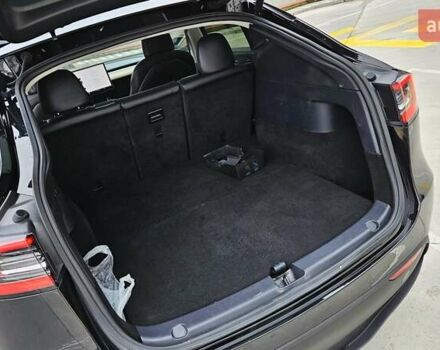 Черный Тесла Model Y, объемом двигателя 0 л и пробегом 136 тыс. км за 23990 $, фото 11 на Automoto.ua