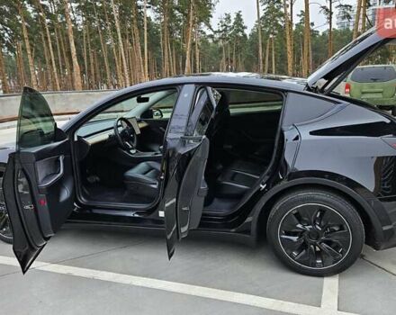 Черный Тесла Model Y, объемом двигателя 0 л и пробегом 136 тыс. км за 23990 $, фото 8 на Automoto.ua
