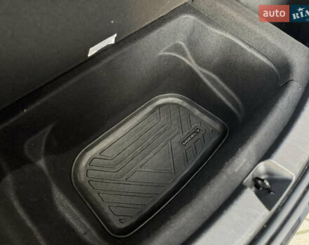 Черный Тесла Model Y, объемом двигателя 0 л и пробегом 149 тыс. км за 20600 $, фото 48 на Automoto.ua