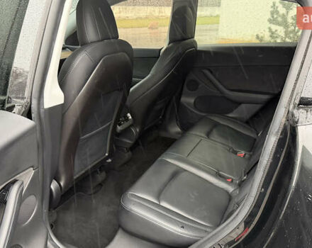 Черный Тесла Model Y, объемом двигателя 0 л и пробегом 169 тыс. км за 21900 $, фото 24 на Automoto.ua