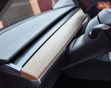 Черный Тесла Model Y, объемом двигателя 0 л и пробегом 73 тыс. км за 25950 $, фото 41 на Automoto.ua