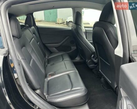 Черный Тесла Model Y, объемом двигателя 0 л и пробегом 127 тыс. км за 26990 $, фото 28 на Automoto.ua