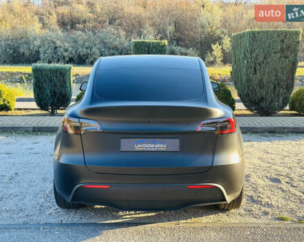 Черный Тесла Model Y, объемом двигателя 0 л и пробегом 60 тыс. км за 22999 $, фото 6 на Automoto.ua