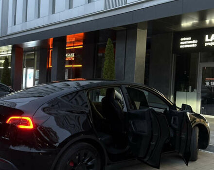 Черный Тесла Model Y, объемом двигателя 0 л и пробегом 86 тыс. км за 23400 $, фото 4 на Automoto.ua