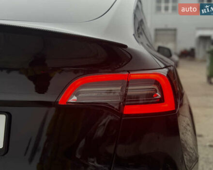 Чорний Тесла Model Y, об'ємом двигуна 0 л та пробігом 13 тис. км за 24500 $, фото 11 на Automoto.ua