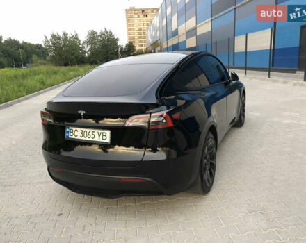 Черный Тесла Model Y, объемом двигателя 0 л и пробегом 63 тыс. км за 27500 $, фото 4 на Automoto.ua