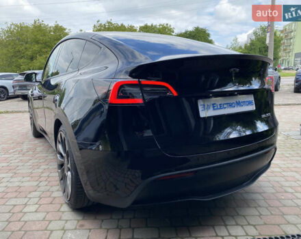 Черный Тесла Model Y, объемом двигателя 0 л и пробегом 74 тыс. км за 27699 $, фото 5 на Automoto.ua