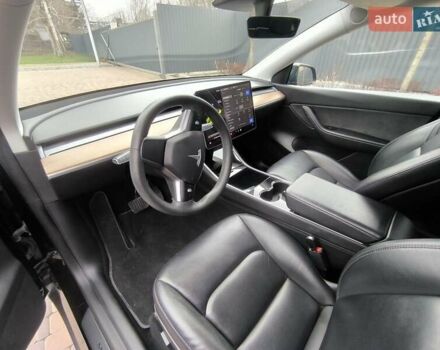Чорний Тесла Model Y, об'ємом двигуна 0 л та пробігом 77 тис. км за 23900 $, фото 17 на Automoto.ua