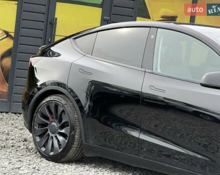 Чорний Тесла Model Y, об'ємом двигуна 0 л та пробігом 62 тис. км за 24999 $, фото 8 на Automoto.ua